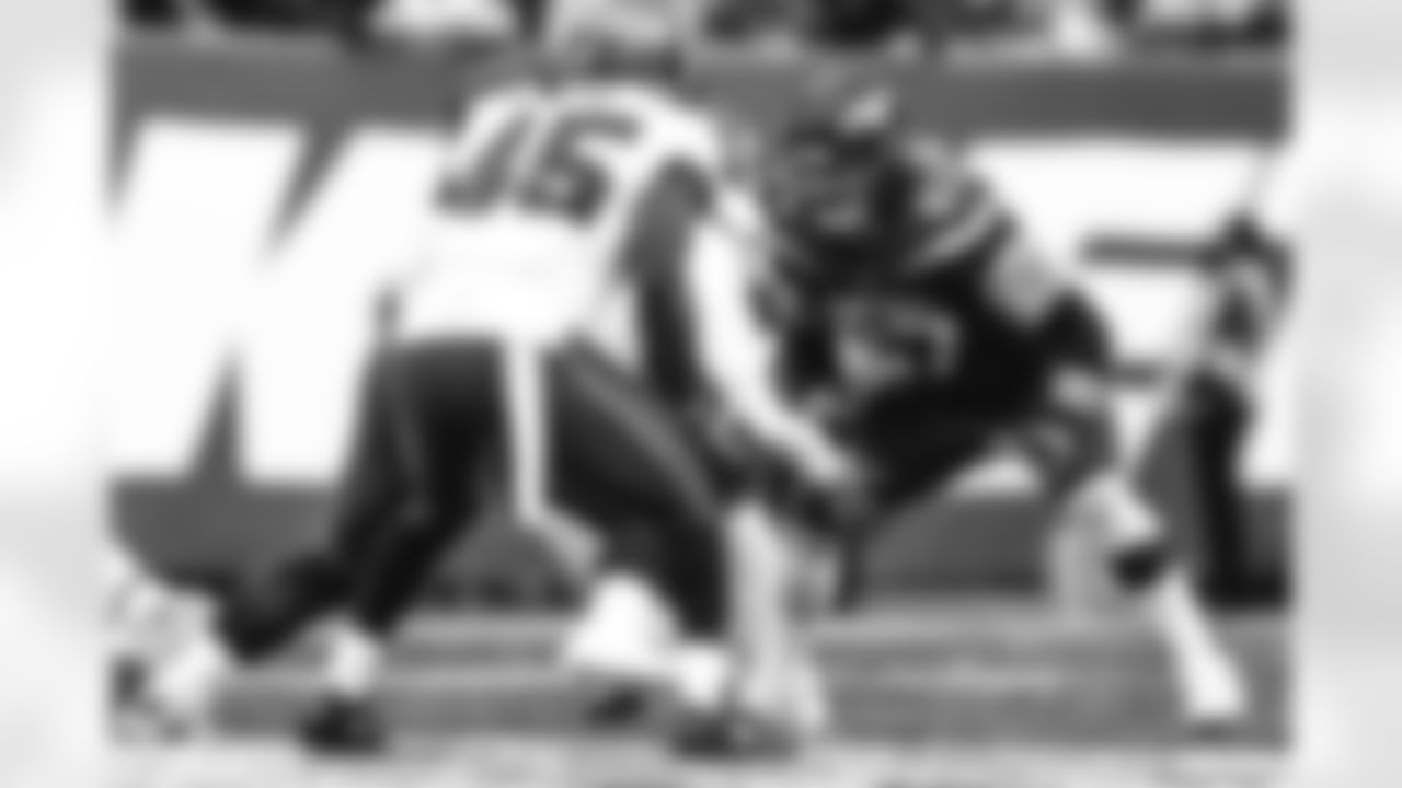 OL Dan Feeney (Unrestricted)