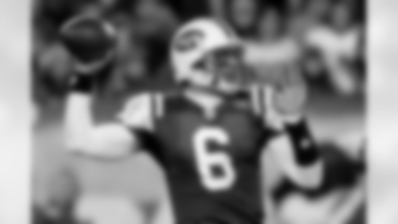 2010 Week 12 Jets vs Bengals Game Photos