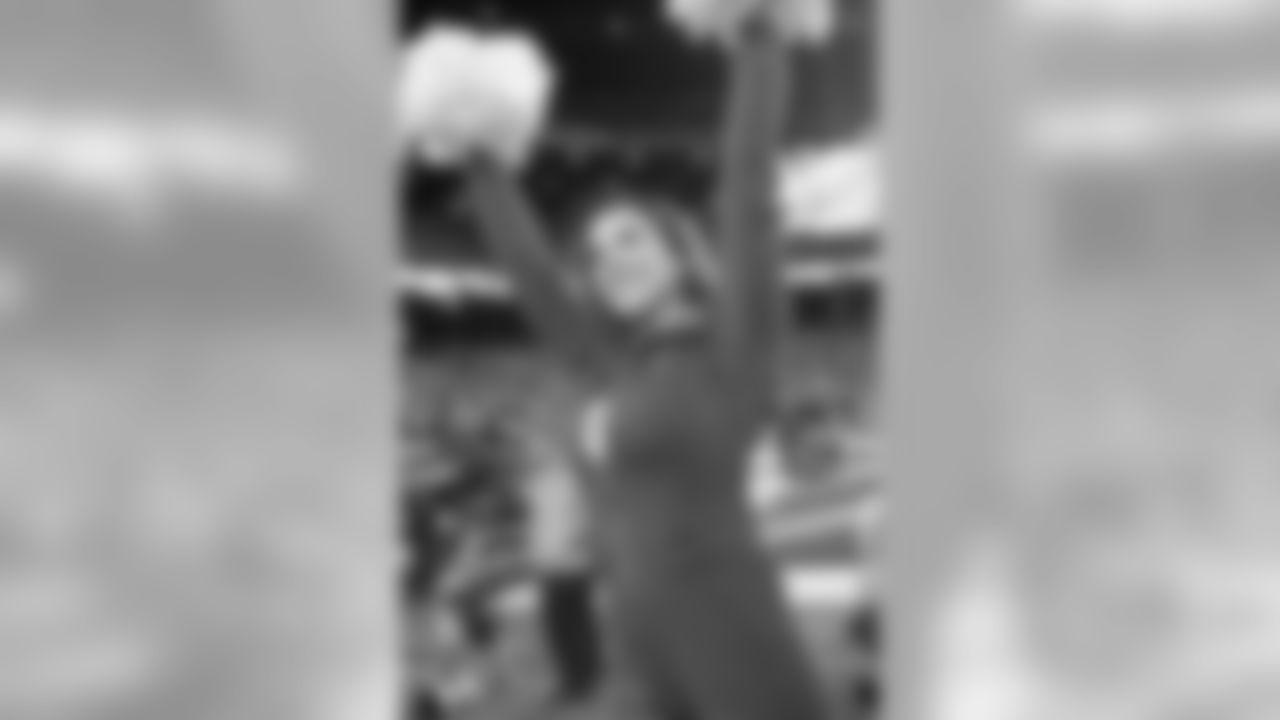 Kerri Ann C. - 2011 Flight Crew Photos
