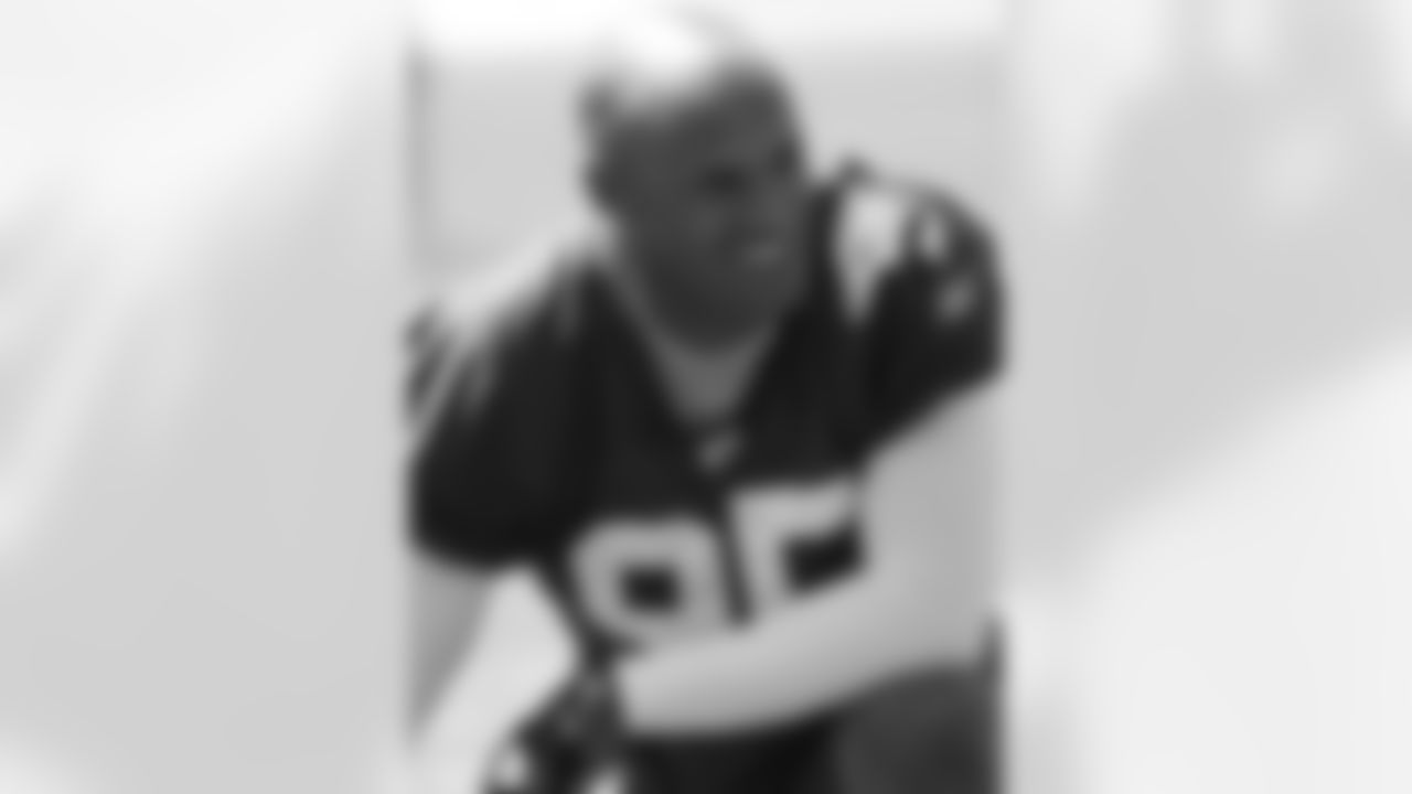 2010 Minicamp Photos - 6-15-10 AM Practice