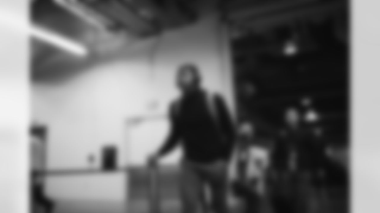 E_SNY_2206