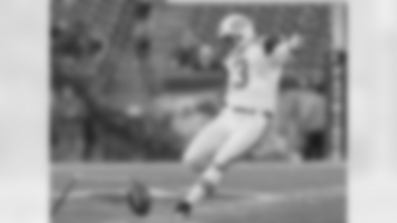 2009 Week 11 Jets at Patriots Photos