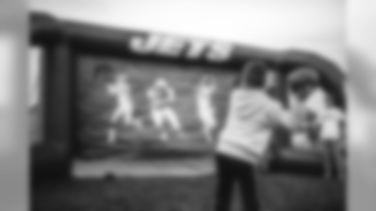 E_SNY_9914