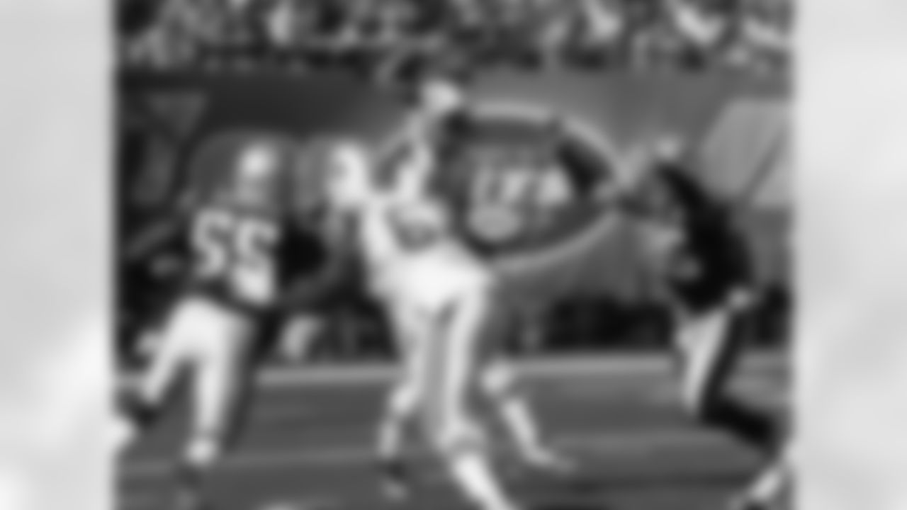 2009 Week 2 - Jets vs Patriots Photos