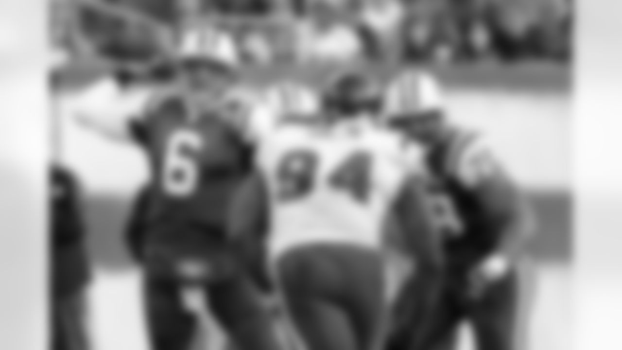 2010 Week 11 Jets vs Texans Game Photos