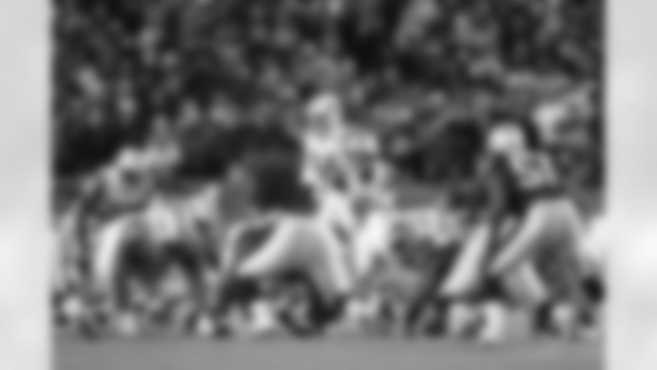 2010 Week 13 Jets vs Patriots Game Photos