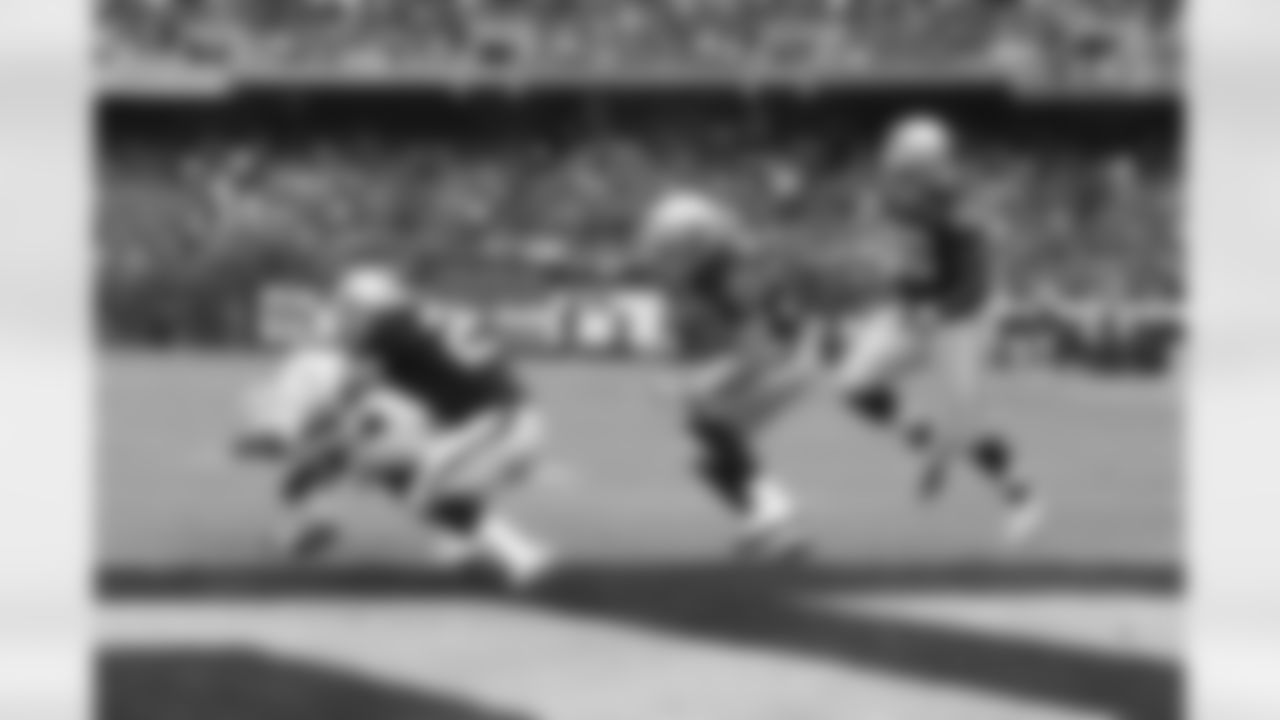 2011 Regular Season Week 3 Jets at Raiders Game Photos