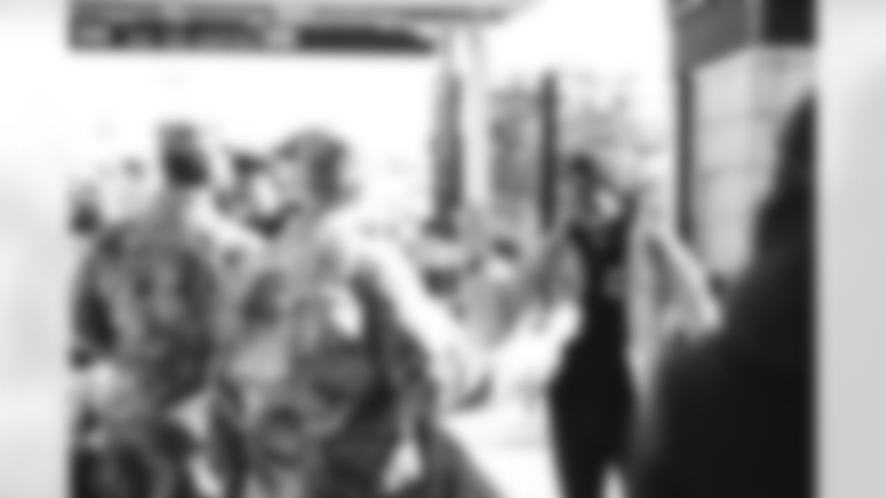 E_SNY_8670