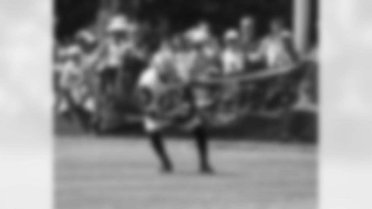 WR Walter Powell