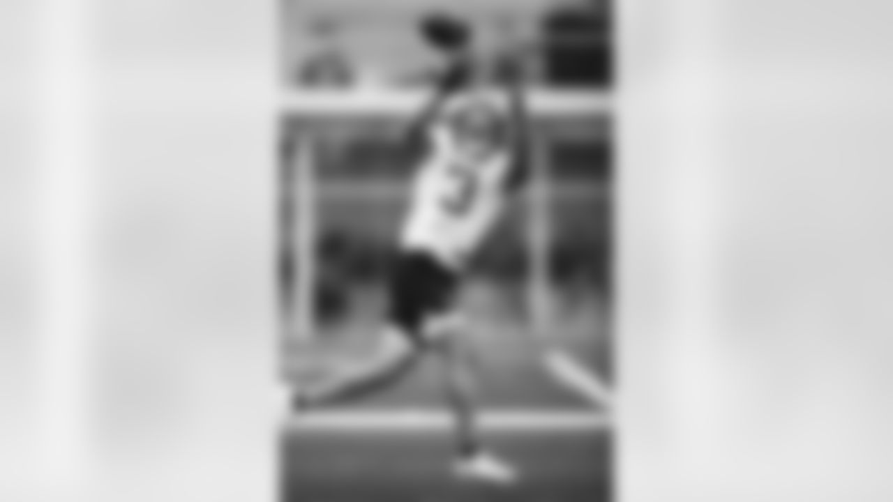 WR Manasseh Bailey