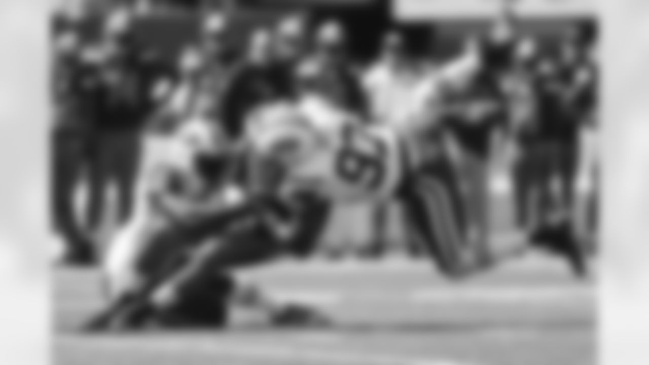 LB Calvin Pace