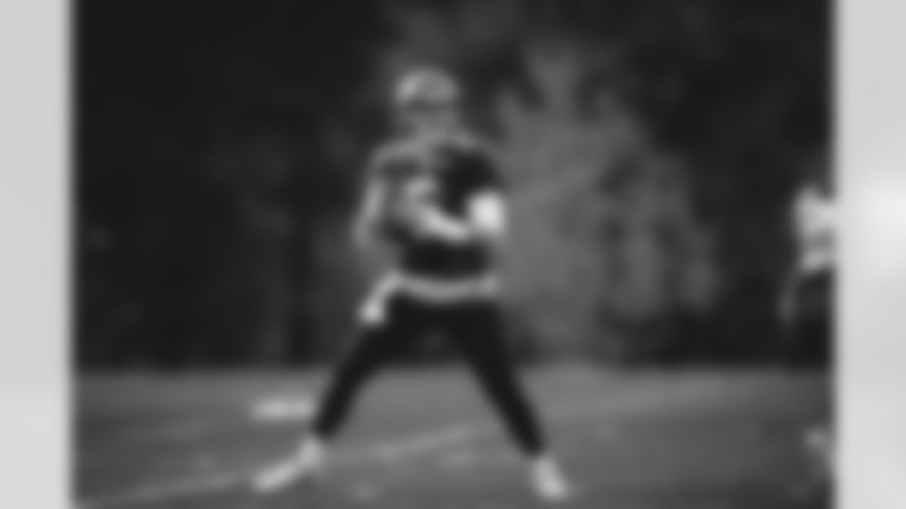 QB Mike White