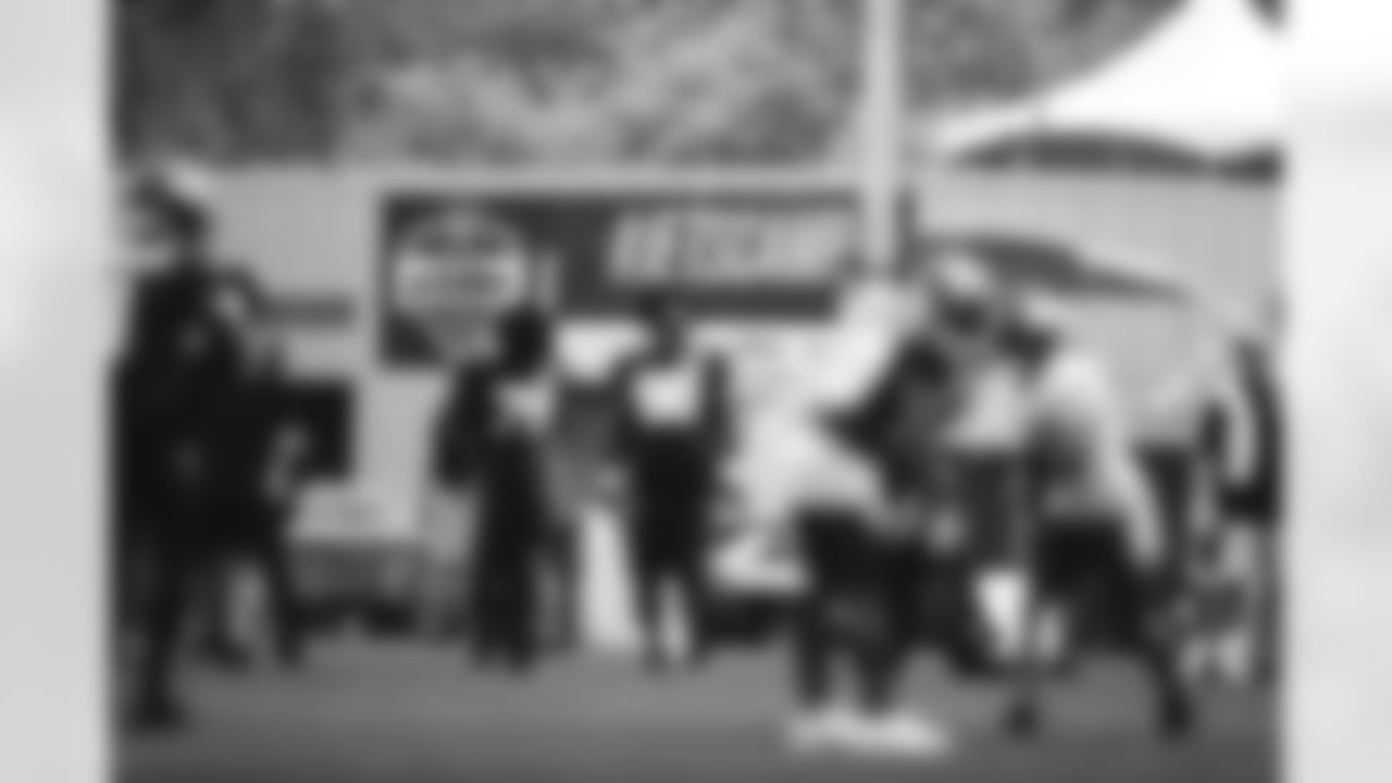 E_SNY28050