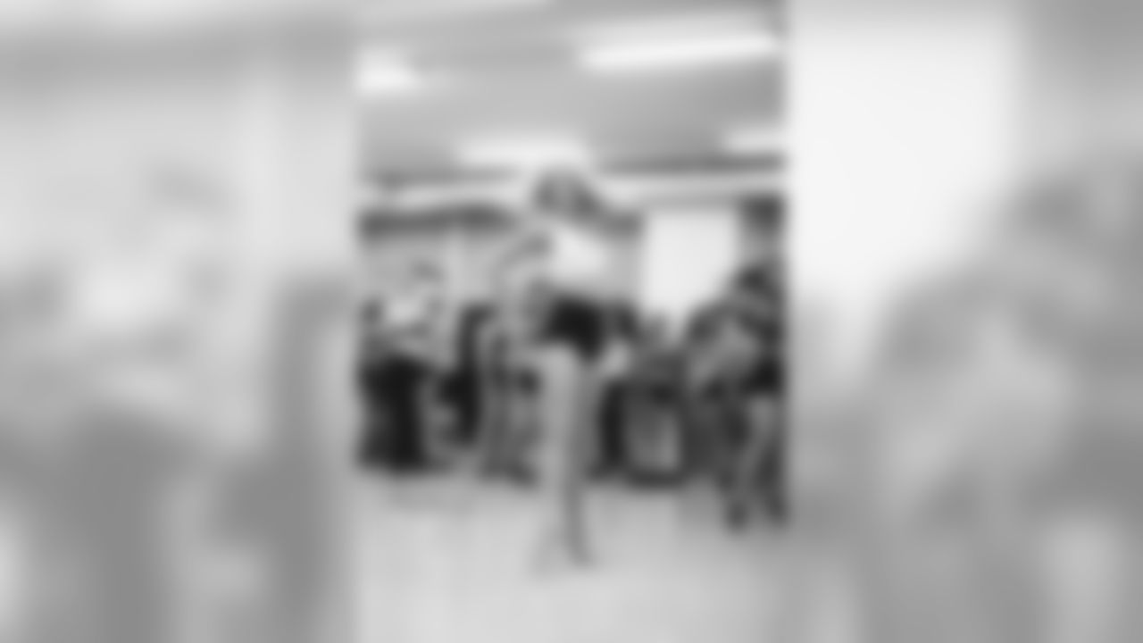 E_SNY_0154