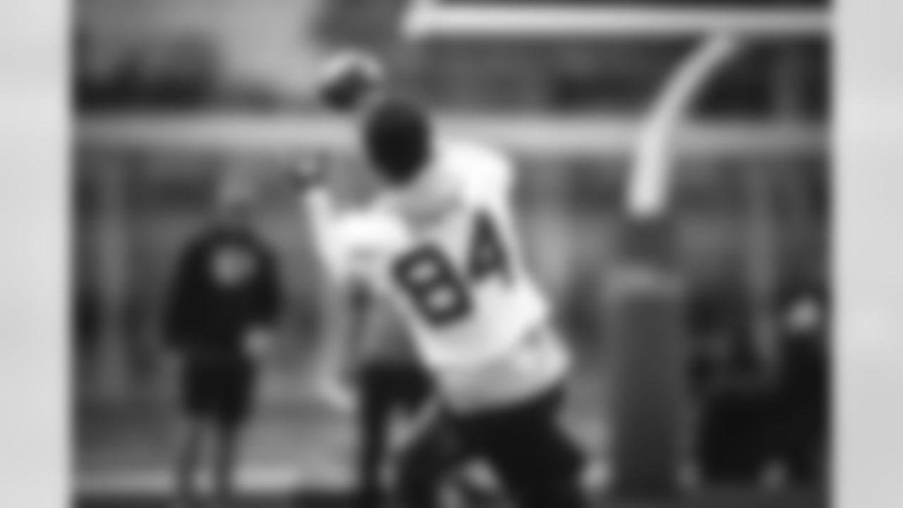 WR Corey Davis