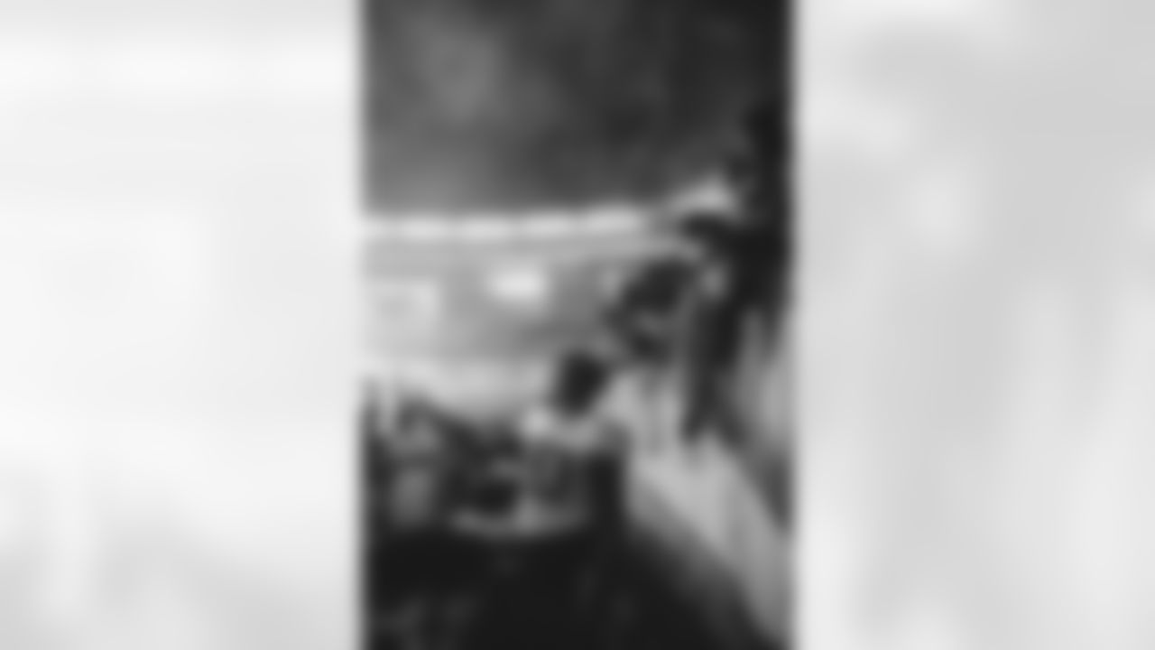 E_SNY24429