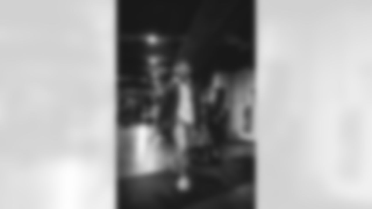 SNY_7236