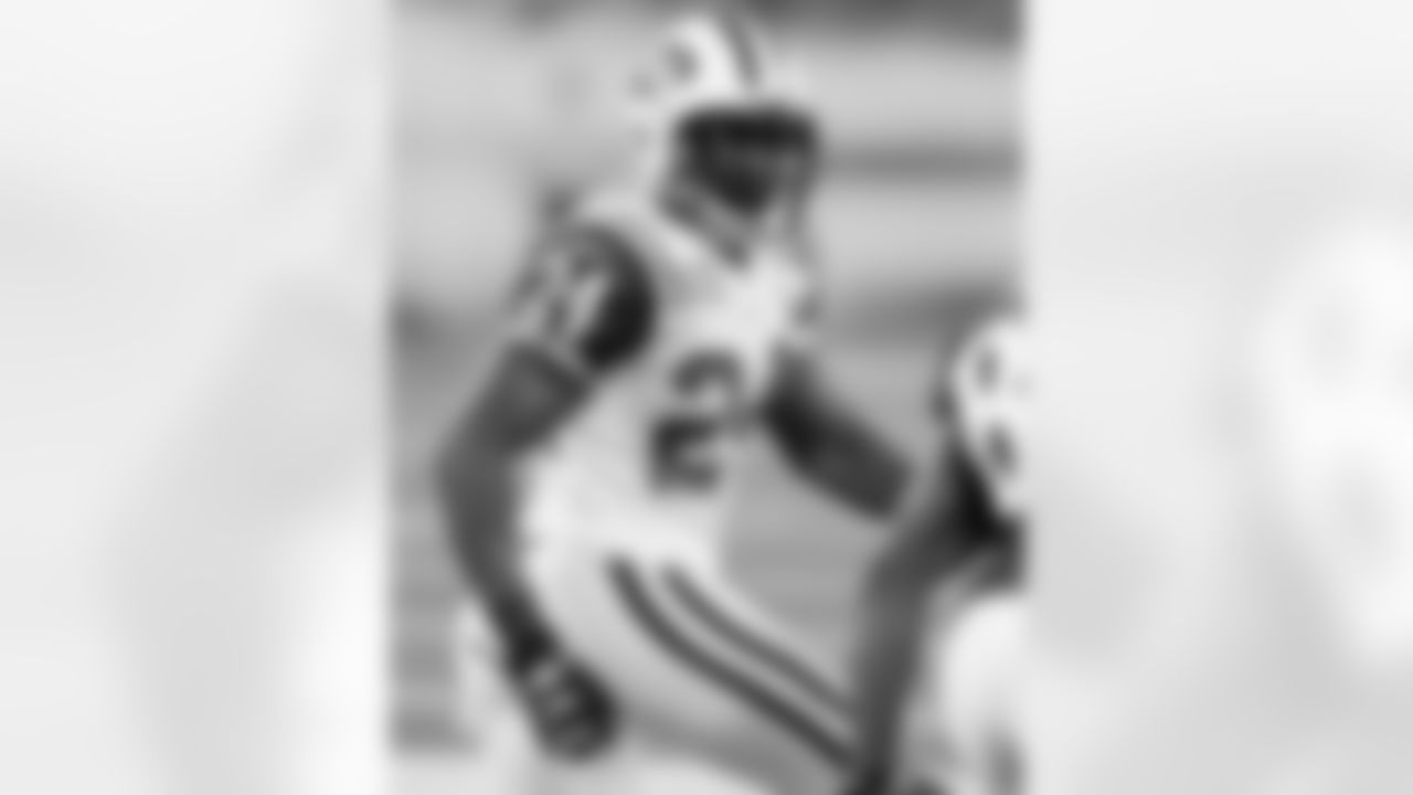 Darrelle Revis Photos