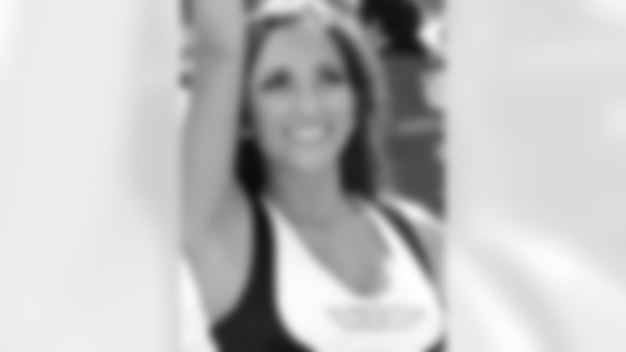 Jessica M. 2009 Flight Crew Member Photos