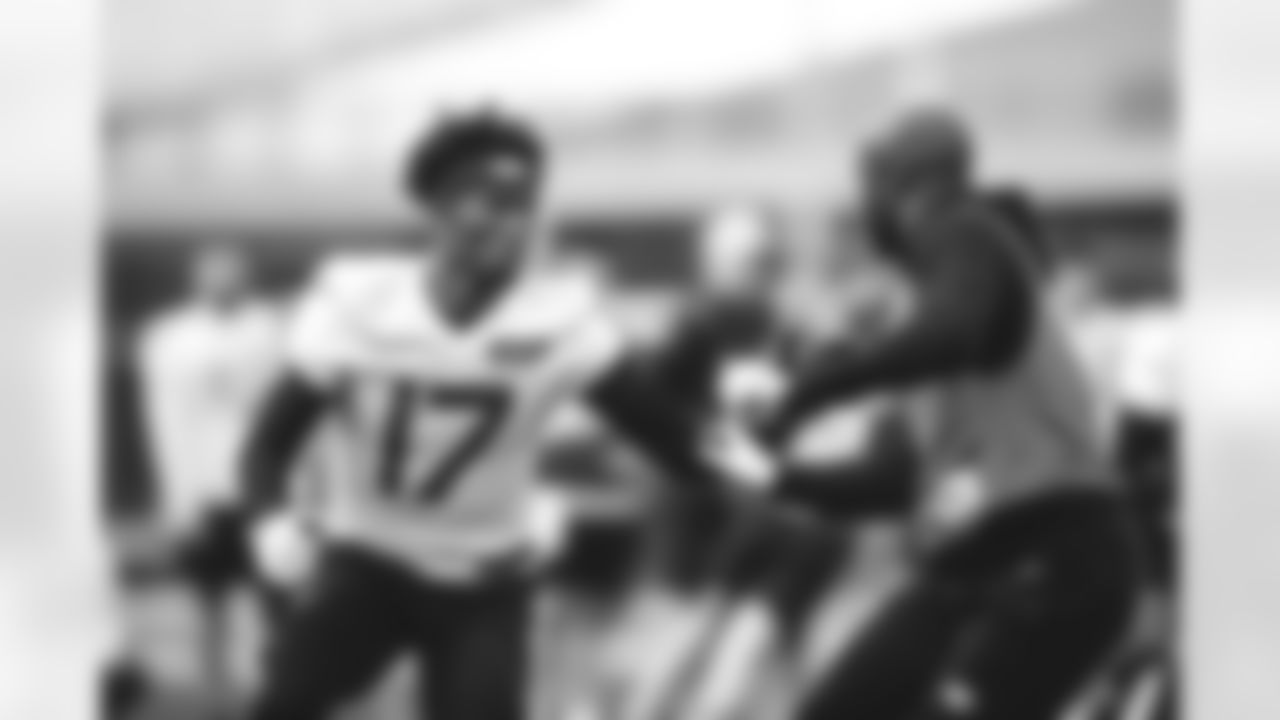 E_SNYL9090