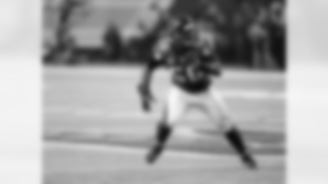45. Sean Weatherspoon, LB, Atlanta Falcons