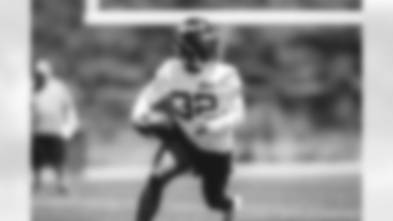 RB Michael Carter