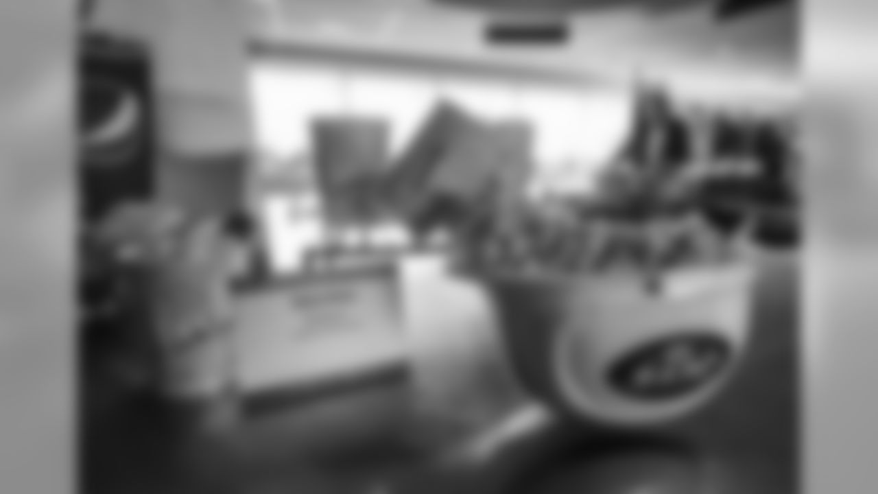 E_1D2_6941_1