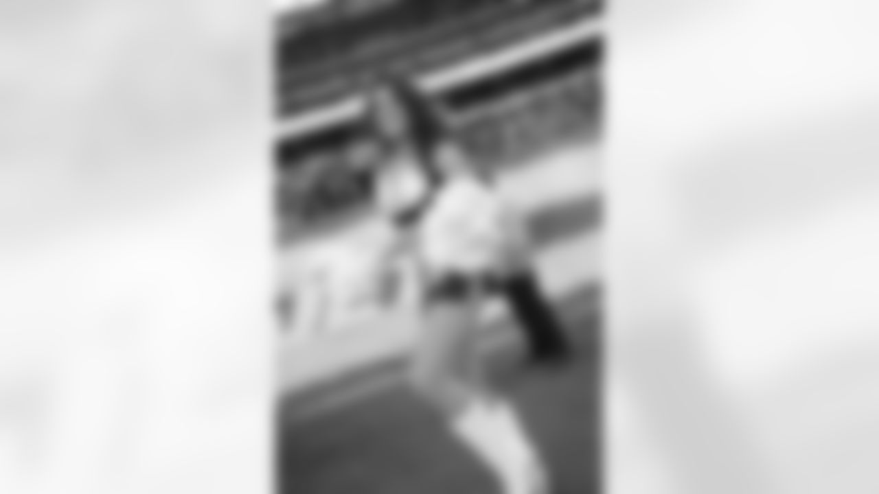 New York Jets Flight Crew: Jets vs Bills