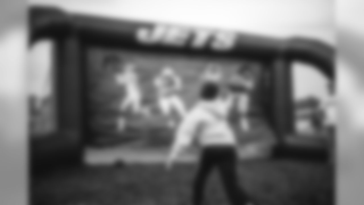 E_SNY_9919
