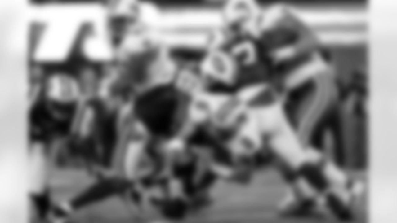 Calvin Pace Photos