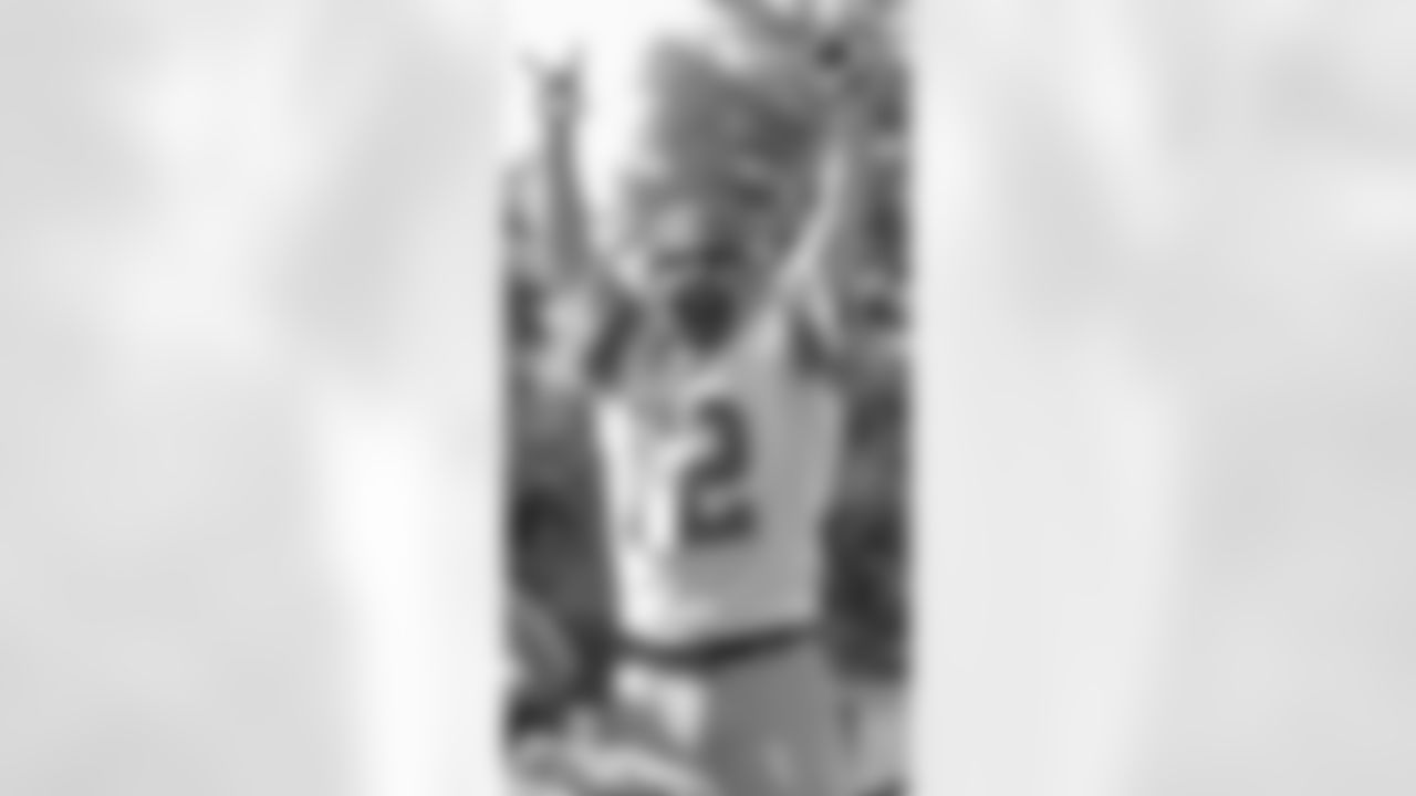 To save a photo right click on the image and select Save As.