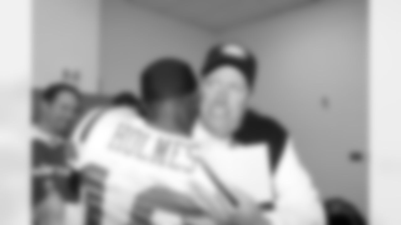 Santonio Holmes Photos