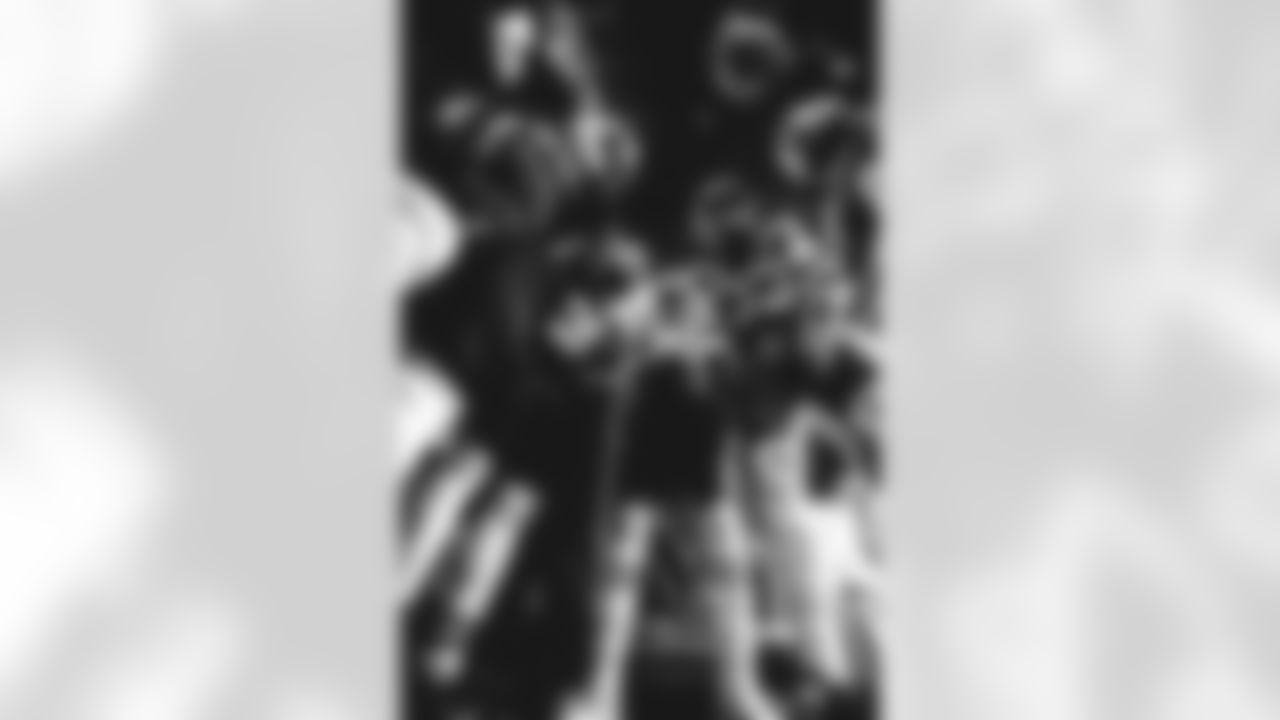 E_1D2_3122_