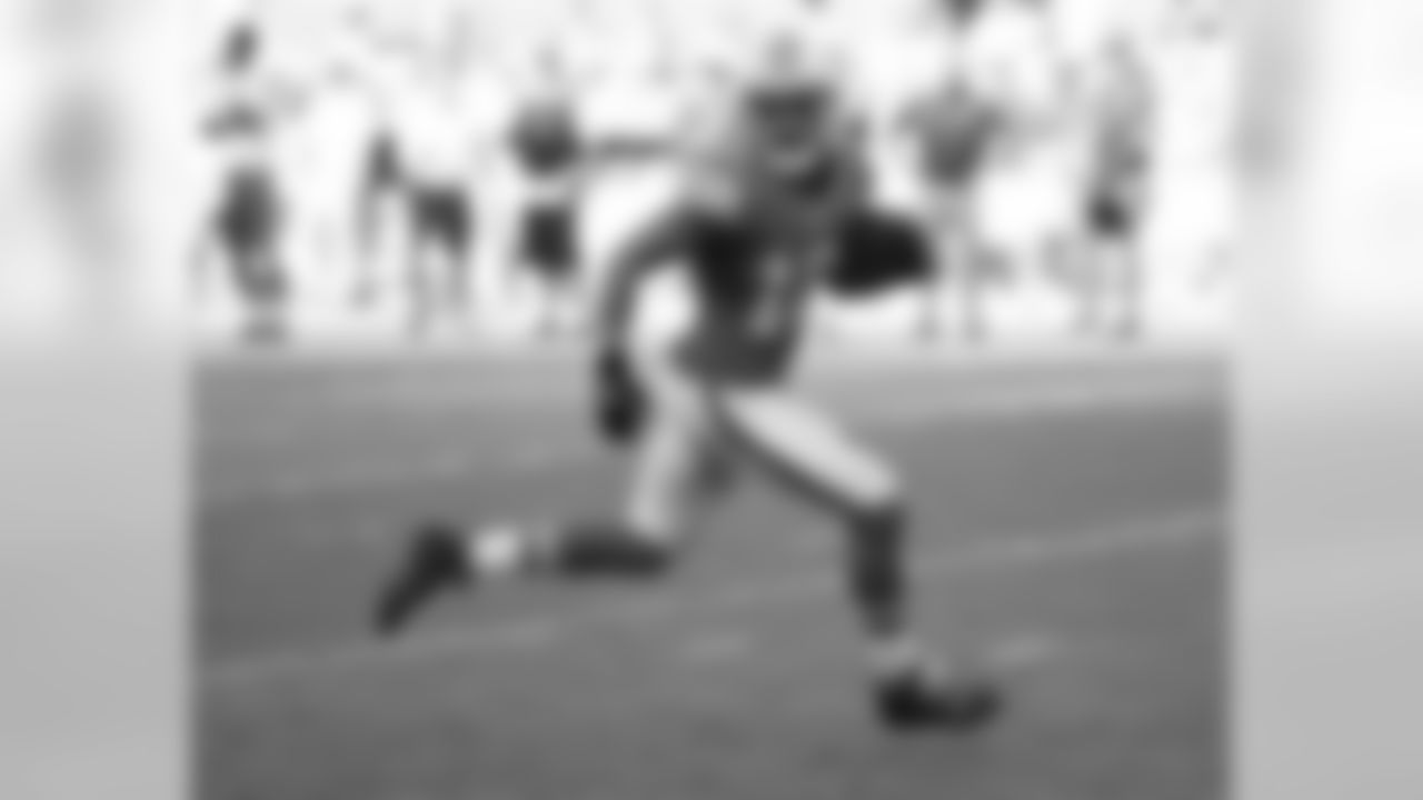 WR Kenny Stills