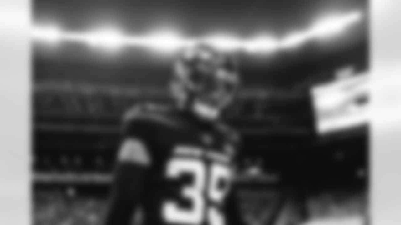 Unrestricted Free Agent
S Bennett Jackson