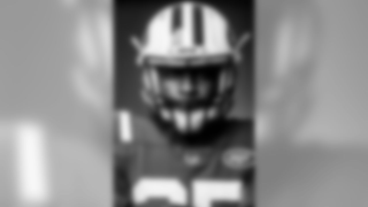 85 Neal Sterling
