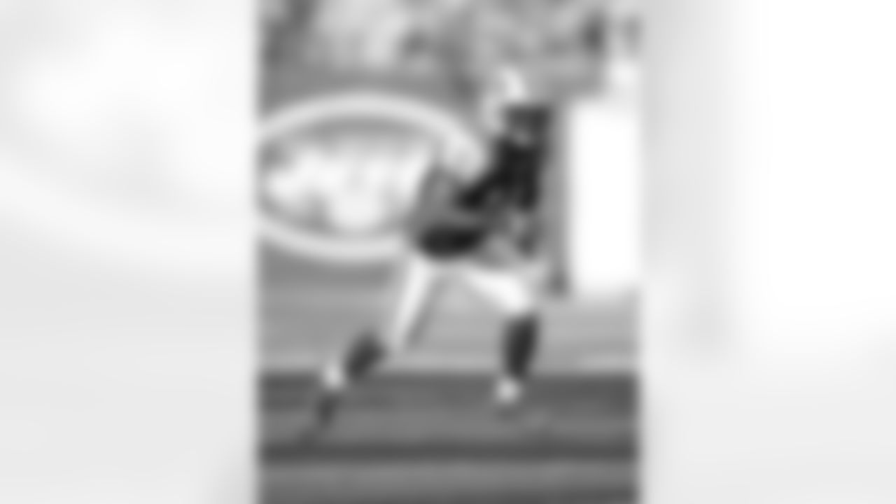 2011 Regular Season Week 7 Jets vs. Chargers Game Photos
