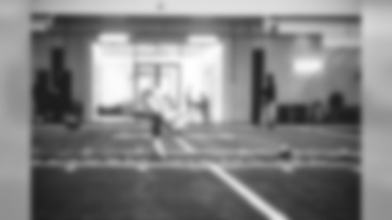 E_1D2_3635