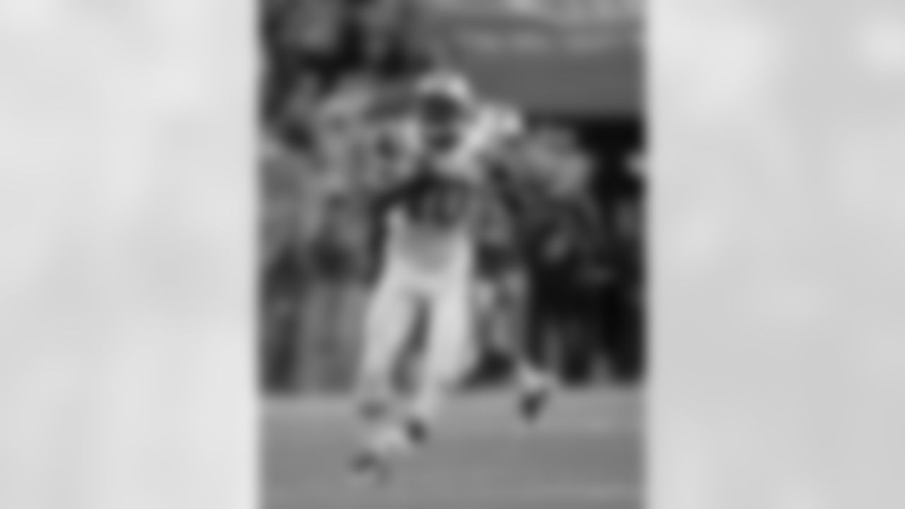 2010 Week 9 Jets vs Lions Game Photos
