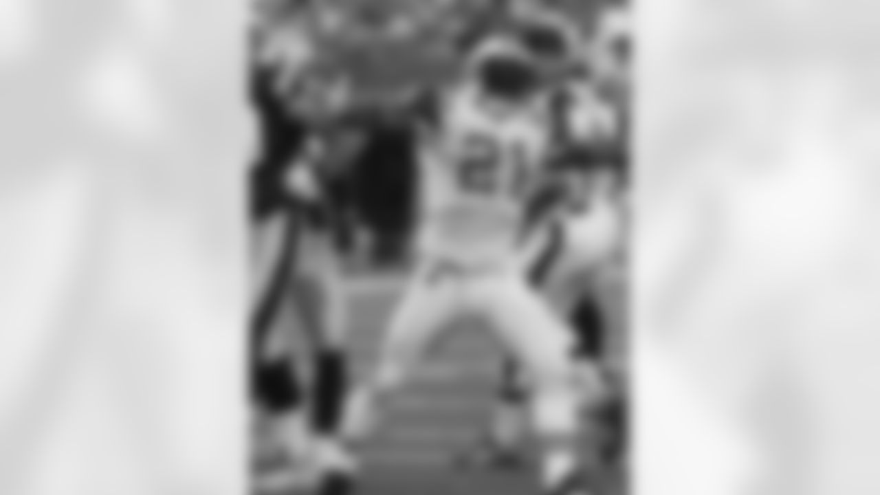 LaDainian Tomlinson Photos