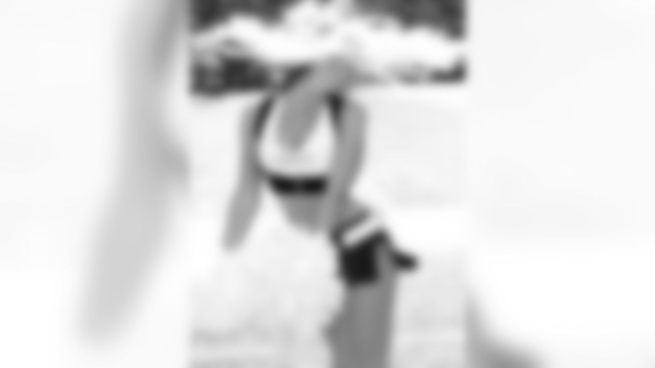 Ryann 2009 Flight Crew Member Photos