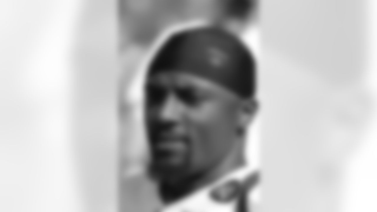 Santonio Holmes Photos