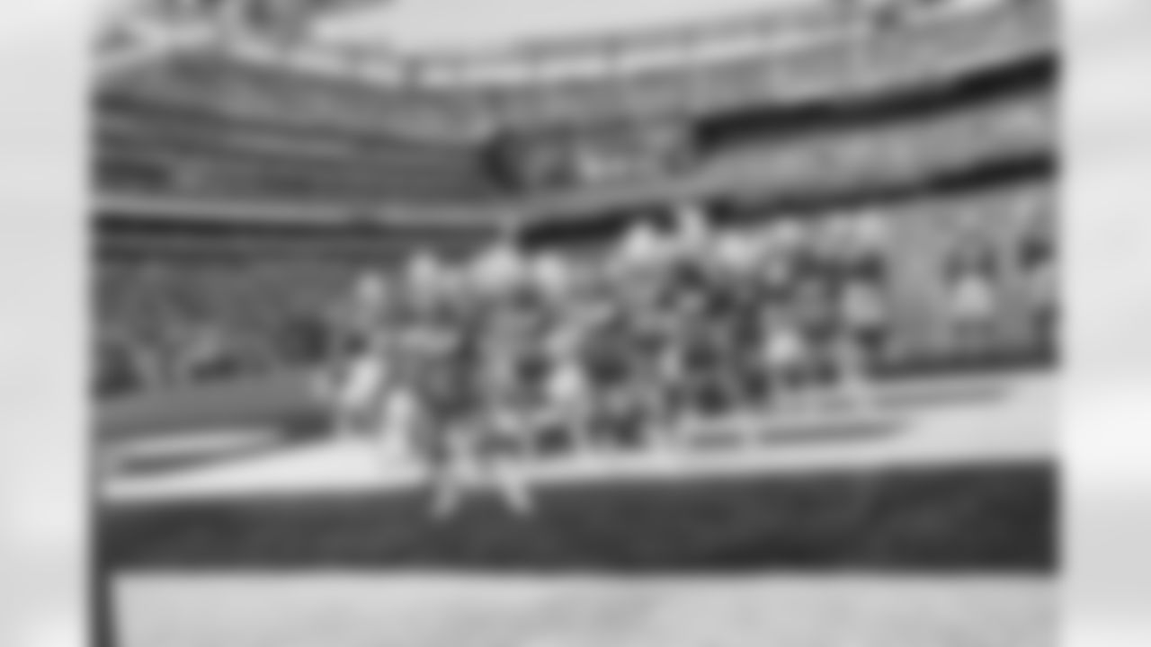 New York Jets Flight Crew: Jets vs Chargers