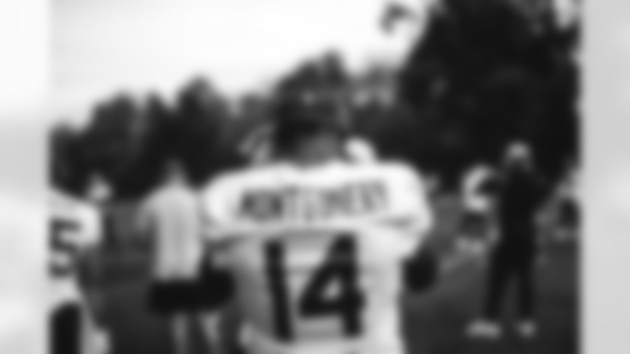 WR D.J. Montgomery