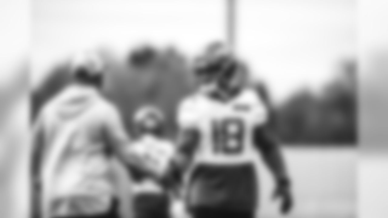 E_SNY_8942