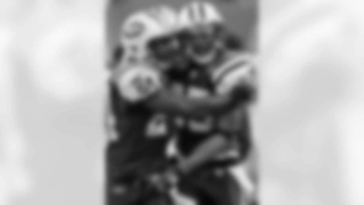 2009 Week 12 Jets vs Panthers Photos