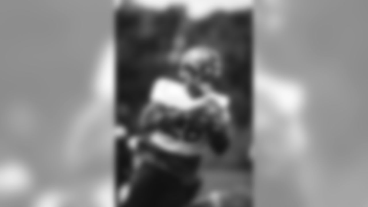 E_SNY_9143