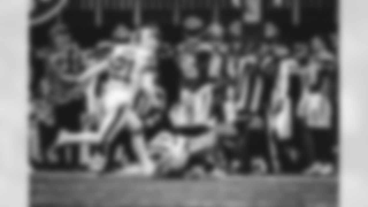 SNY41243