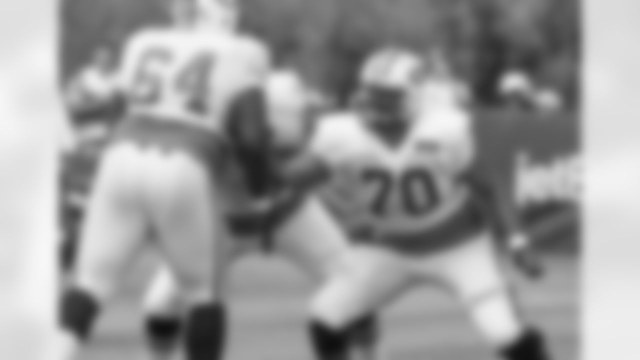 OL Dakota Dozier