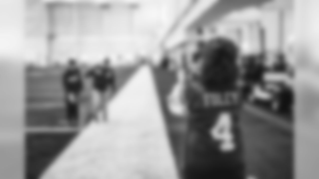 E_SNY_0023